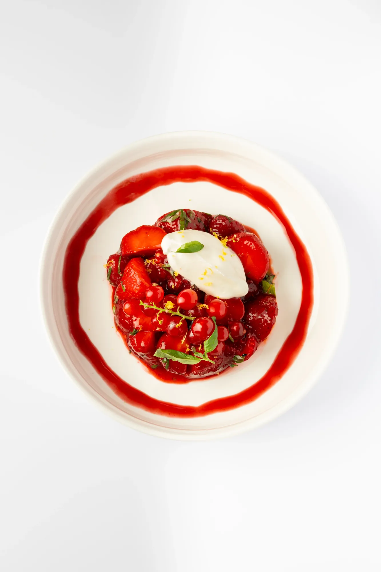 Fraise et framboise en fraicheur chantilly basilic citron